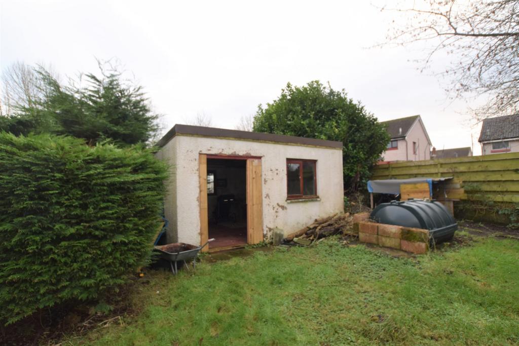 Loganbrae, Loganbarns Road, Dumfries, DG1 4 BZ - Gr
