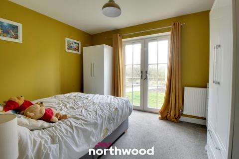 2 bedroom flat for sale, Moorings Drive, Doncaster DN8