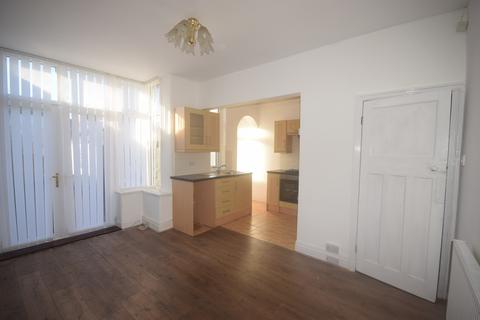 3 bedroom terraced house to rent, Rectory Road, Blackpool