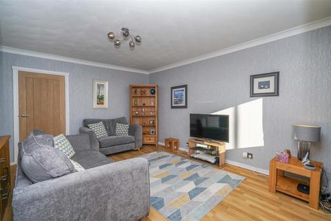 2 bedroom end of terrace house for sale, Wilton Road, Carluke