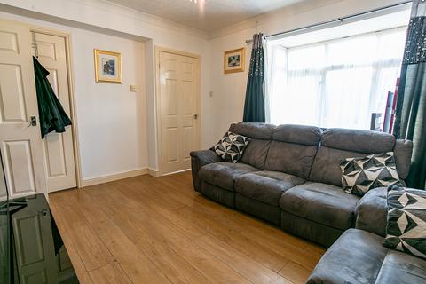 3 bedroom terraced house for sale, Shepton Crescent, Nottingham NG8