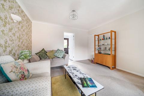 12 Eton Close, Basingstoke, RG22 4YE