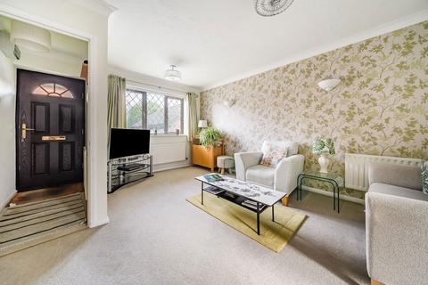 12 Eton Close, Basingstoke, RG22 4YE