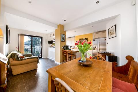 75 Vainor Road, Sheffield, S6 4AQ