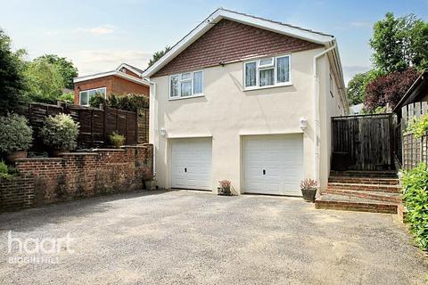 4 bedroom detached house for sale, Johns Road, Tatsfield