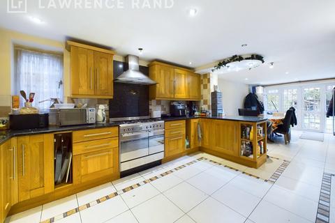 6 bedroom detached house for sale, Woodlands Avenue, Ruislip, Middlesex, HA4