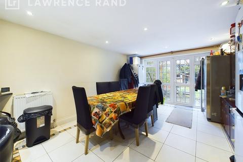 6 bedroom detached house for sale, Woodlands Avenue, Ruislip, Middlesex, HA4