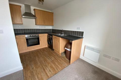 2 bedroom flat for sale, Tundra Grove, Bingley, West Yorkshire, BD16