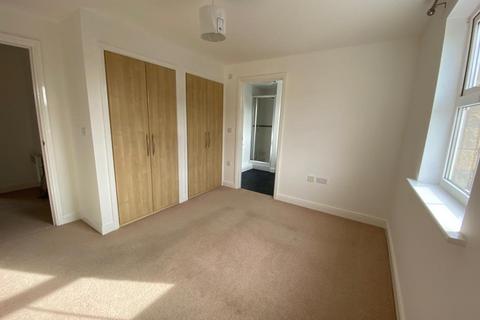 2 bedroom flat for sale, Tundra Grove, Bingley, West Yorkshire, BD16