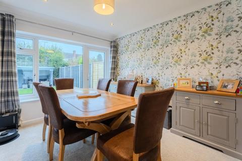 26 Bridgnorth Road, Wombourne, Wolverhampton, WV5 0AA