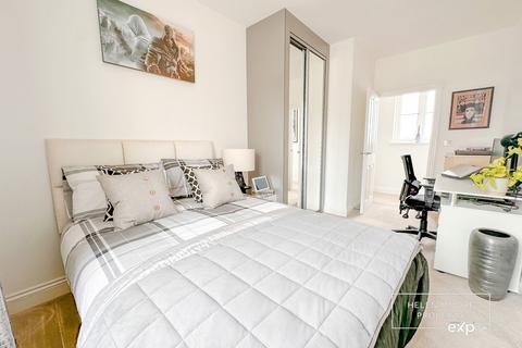 2 bedroom flat for sale, Indus Place, Plymouth PL9