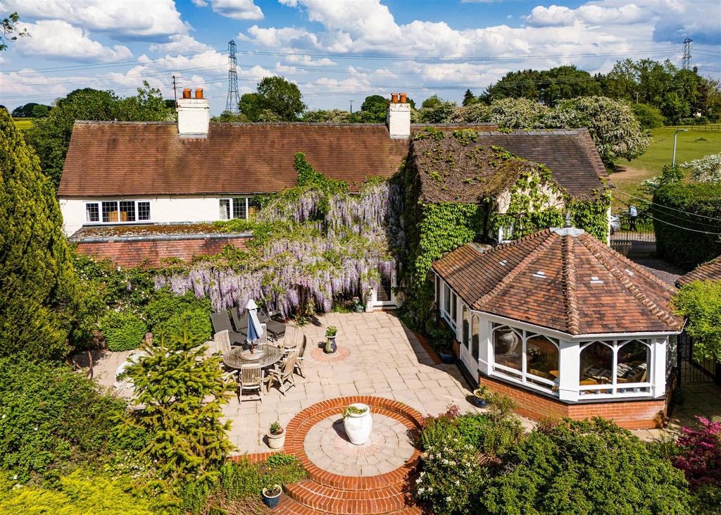 Natsfield House-drone7-MAY25.jpg