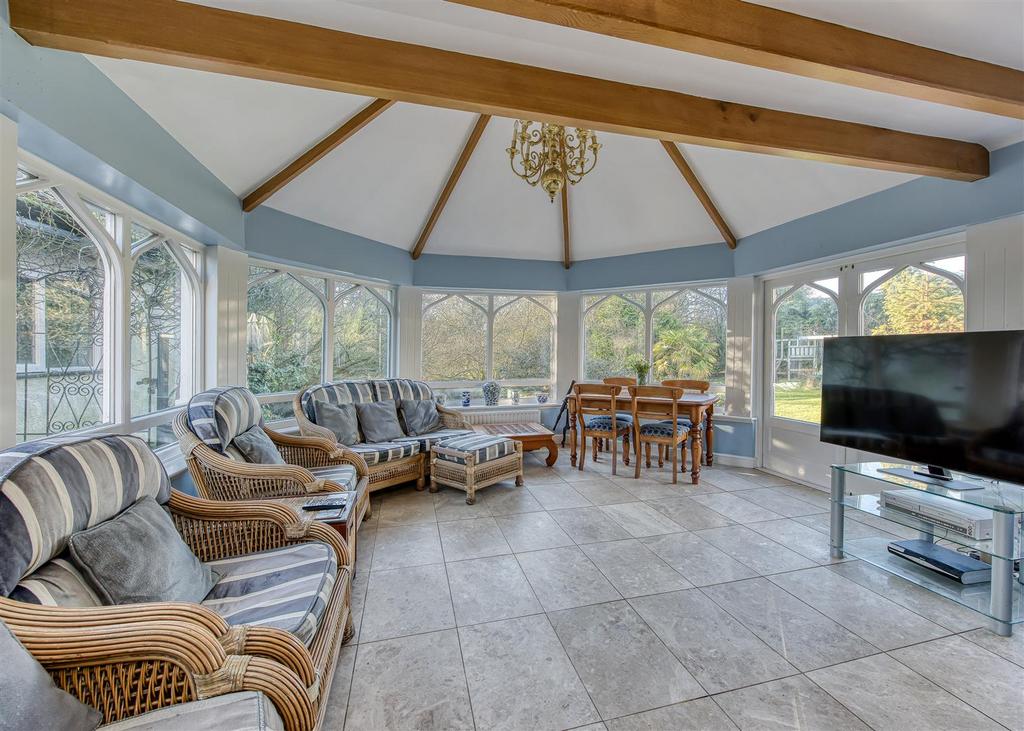 Natsfield House-garden room.jpg