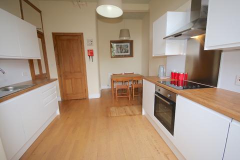 3 bedroom flat to rent, Montpelier Park, Edinburgh, EH10