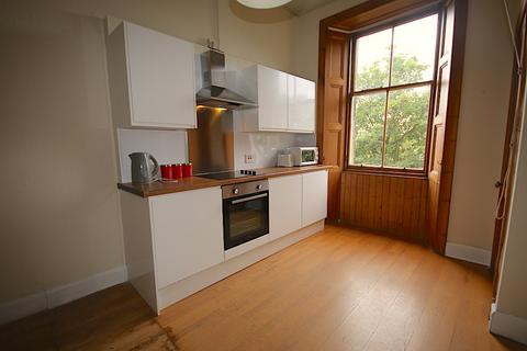 3 bedroom flat to rent, Montpelier Park, Edinburgh, EH10