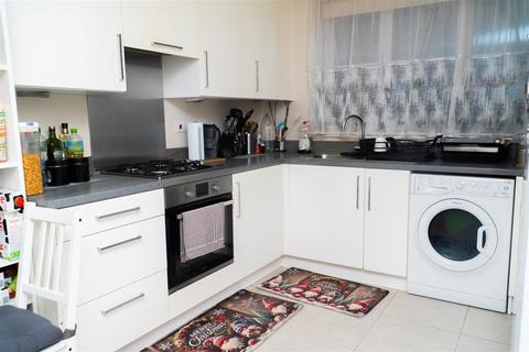 4 bedroom house for sale, Sackville Road, Luton