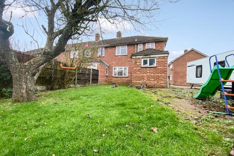 3 bedroom end of terrace house for sale, Purcell Close, Grantham NG31