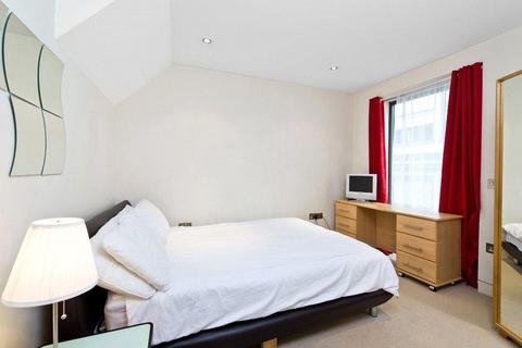 2 bedroom apartment to rent, Woodstock Street, Mayfair, W1C