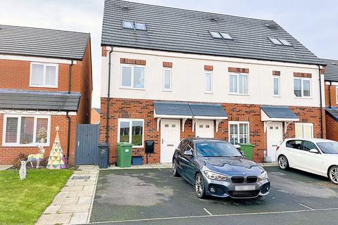 3 bedroom semi-detached house for sale, Woodpecker Road, Shepshed, Leicester, LE12 9WF