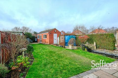 4 bedroom semi-detached house for sale, Furze Road, Norwich, Norfolk