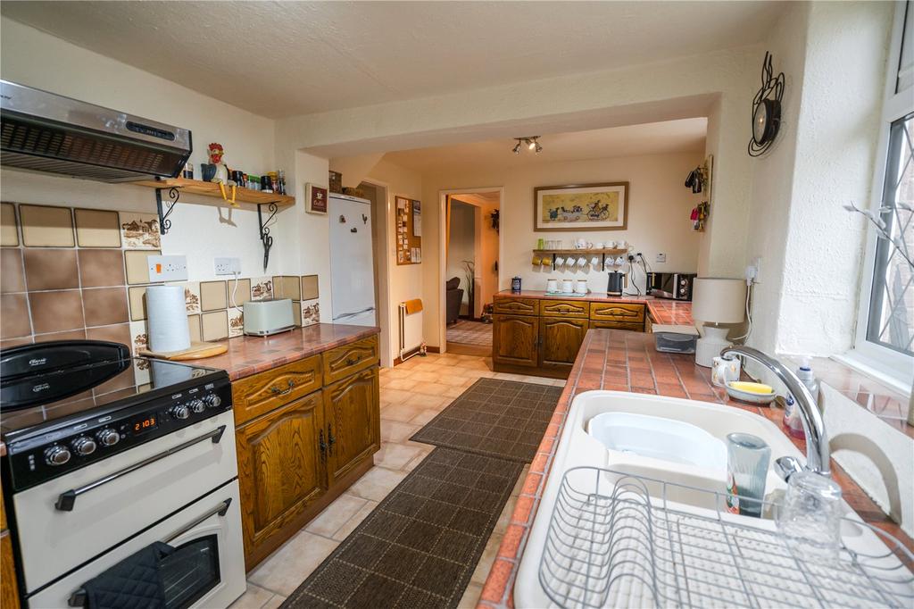Kitchen (2)