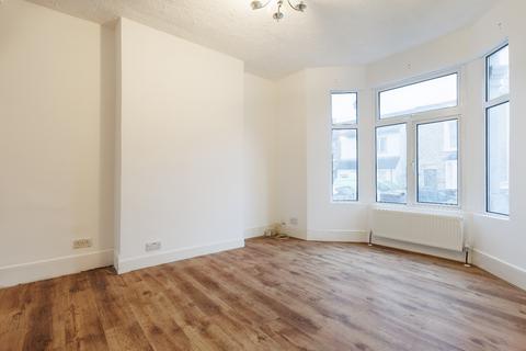 3 bedroom terraced house for sale, Barclay Road, Walthamstow Village, E17