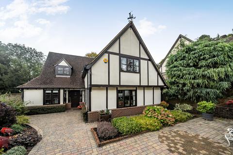 4 bedroom house for sale, Tupwood Lane, Caterham CR3