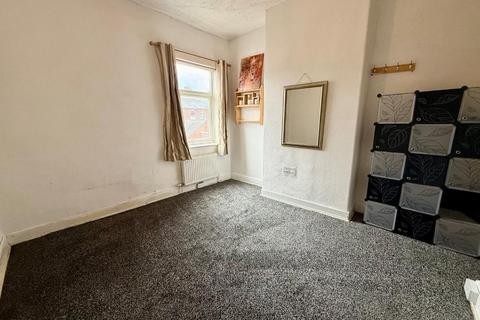 2 bedroom terraced house to rent, Campbell Road, Stoke-On-Trent ST4