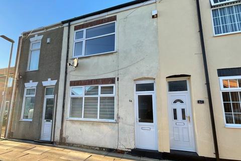 3 bedroom terraced house to rent, Weelsby Street, Grimsby, Lincolnshire, DN32