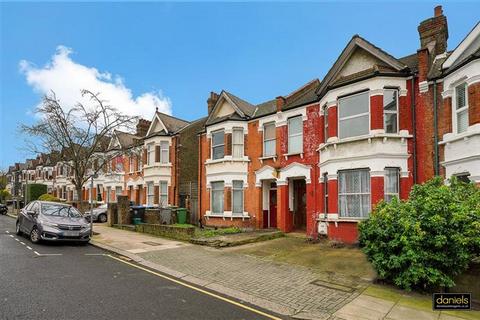 4 bedroom flat for sale, Ridley Road, Kensal Green, London, NW10