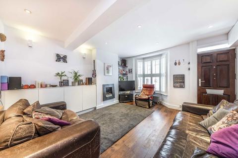 3 bedroom terraced house for sale, Benn Street, London E9