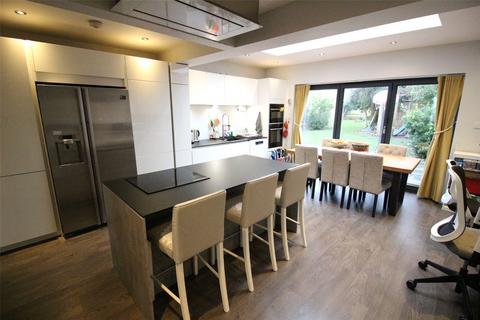 16 Lodge Close, Orpington, BR6 0QQ