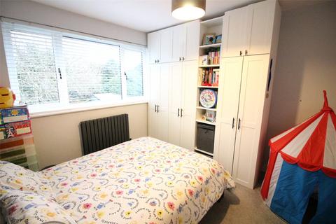 16 Lodge Close, Orpington, BR6 0QQ