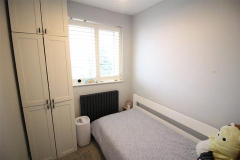 16 Lodge Close, Orpington, BR6 0QQ