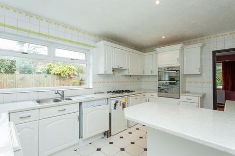 4 bedroom detached house for sale, Ware, Ash, CT3