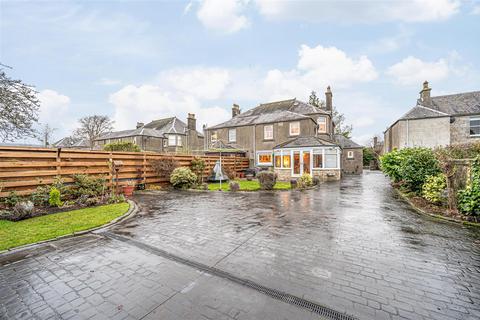 4 bedroom semi-detached house for sale, 46 Muirs, Kinross