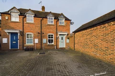 2 bedroom semi-detached house for sale, Highgate Mews, Fairford Leys, Aylesbury, Buckinghamshire