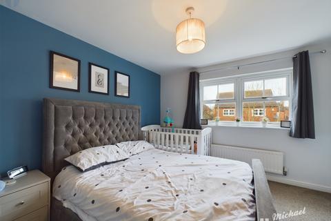 2 bedroom semi-detached house for sale, Highgate Mews, Fairford Leys, Aylesbury, Buckinghamshire