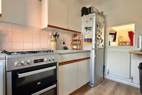 undefined, Champion Close, Milford on Sea, Lymington, Hampshire, SO41