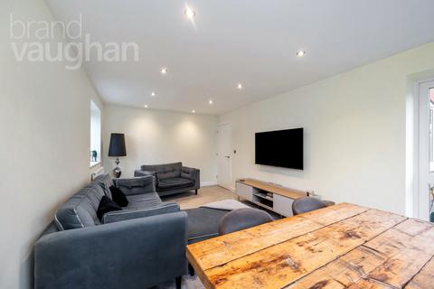 9 Forge Close, Pyecombe, Brighton, BN45 7BJ