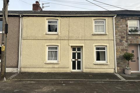 1 bedroom terraced house for sale, Heol Glantawe, Ystradgynlais , Powys.