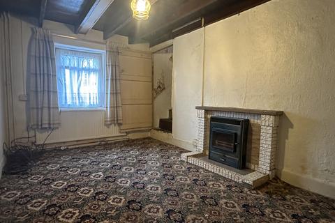 11 Heol Glantawe, Ystradgynlais, Swansea, SA9 1ES