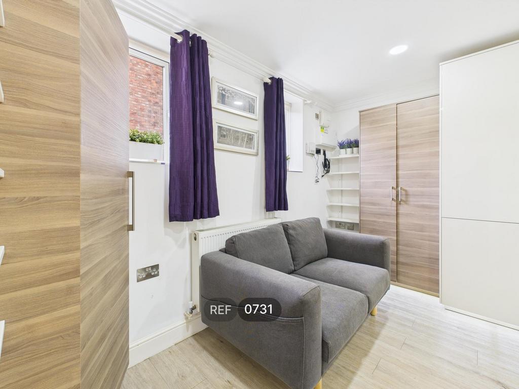 Kitchen & Living area