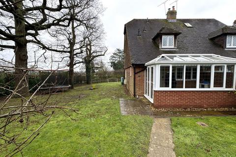 3 bedroom end of terrace house for sale, Marden, Kent