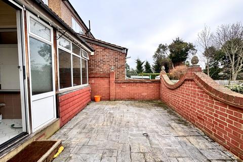 4 bedroom end of terrace house for sale, Overton Road, Abbey Wood, London, SE2 9SE