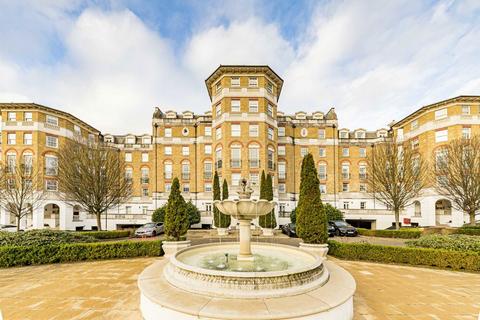 3 bedroom flat for sale, Chapman Square, London SW19