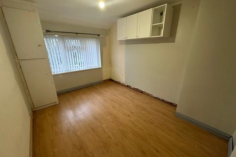 3 bedroom semi-detached house to rent, bendall Road, Kingstanding B44