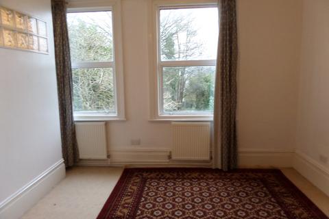 Studio to rent, St. Augustines Avenue, South Croydon CR2