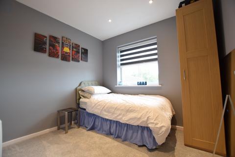 2 bedroom flat for sale, Alder Road, Aylesbury