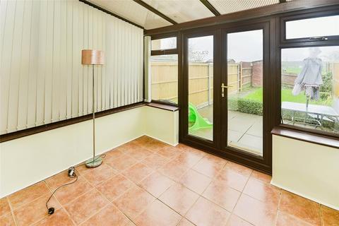 8 Becket Close, Deal, CT14 6UD